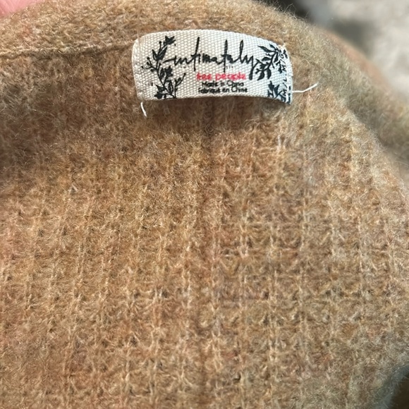 Perfect Free People C.O.M.F.Y. Pullover camel tan waffle V-neck Sweater - Picture 9 of 11